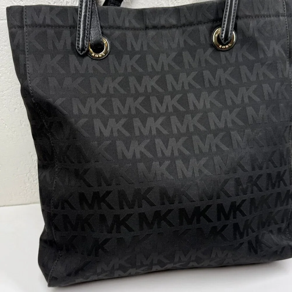 MICHAEL Michael Kors Jet Set Tote Black Monogram Nylon with Leather Straps
